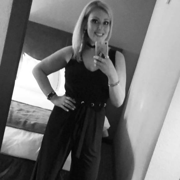 Meet your Posher, Shari - Picture 1 of 1